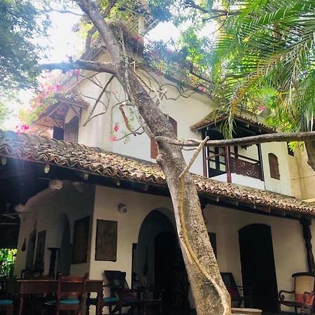The Dream House Hotel Unawatuna Exterior photo